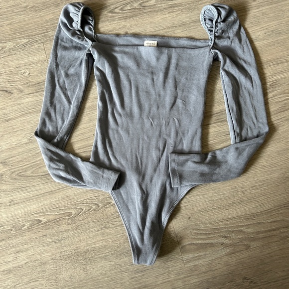 Wilfred free fortune bodysuit - Picture 4 of 4